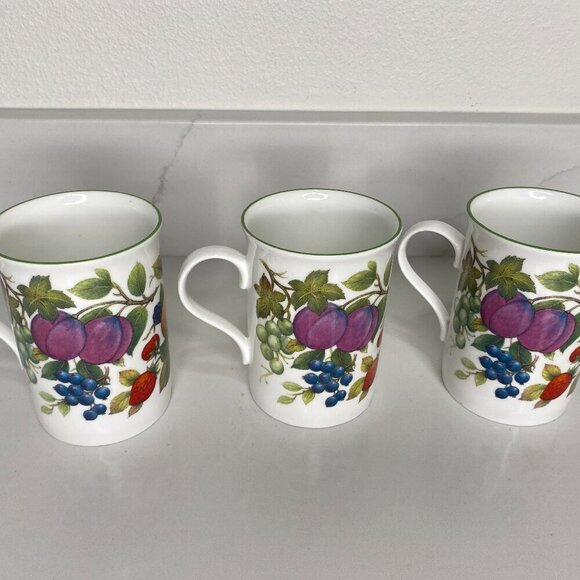 Crown Trent China Harvest Mugs Set of 3 - Picture 2 of 6